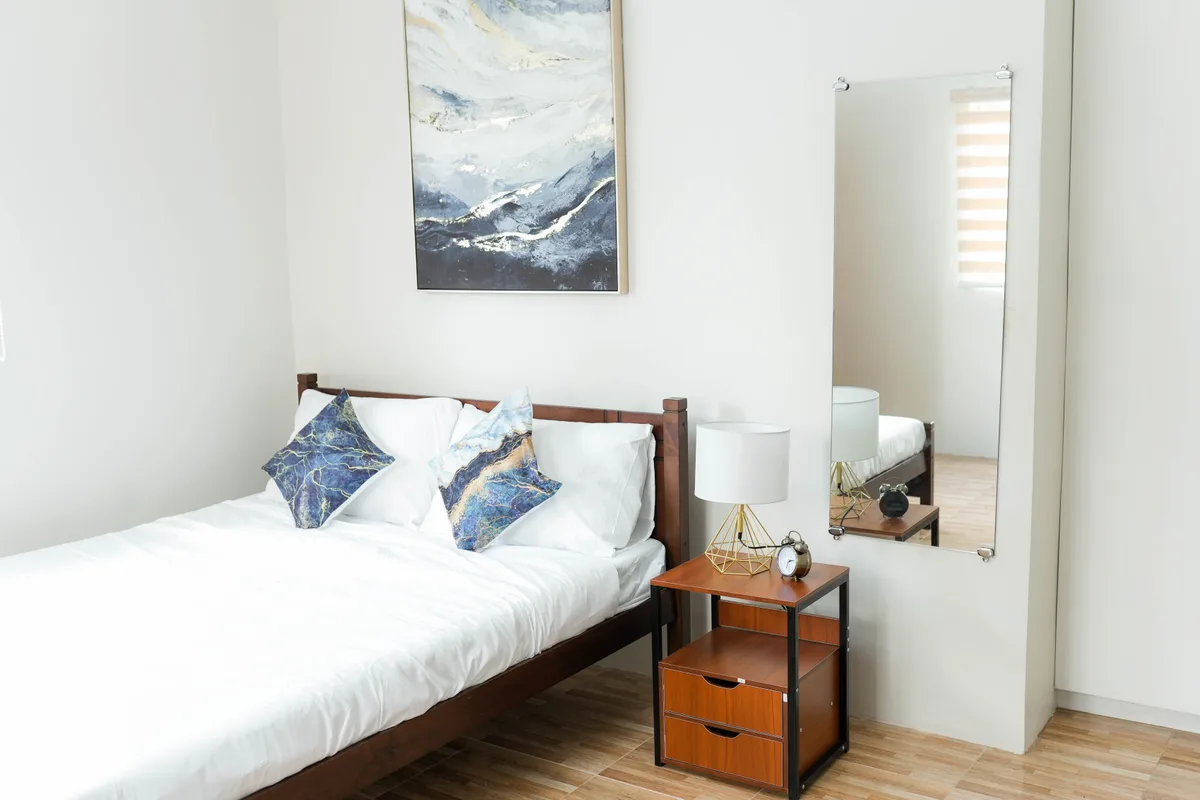Bright guest bedroom at Valley O'Ville
